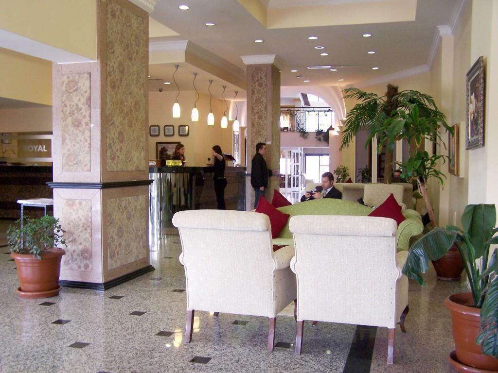 City Royal Hotel And Casino Nicosie Extérieur photo