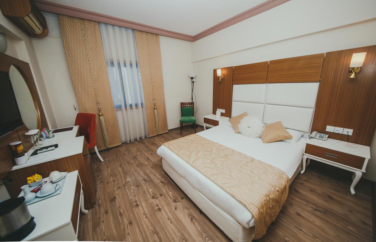 City Royal Hotel And Casino Nicosie Extérieur photo